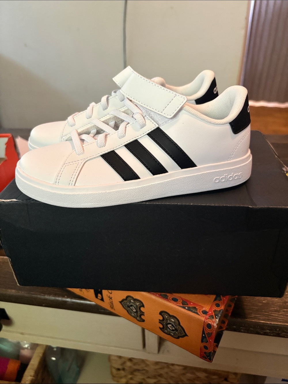 adidas Kids White and Black Striped Velcro Sneakers NIB